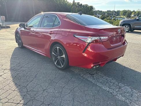 Used 2019 Toyota Camry XSE FWD image 7