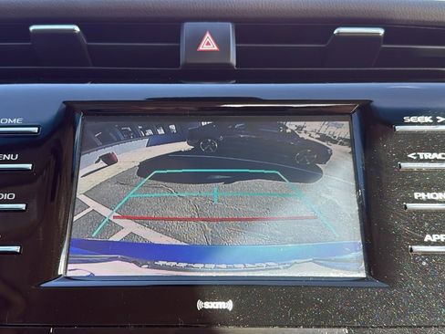 Used 2020 Toyota Camry LE w/ Carpet Mat Package image 24