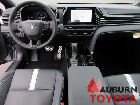 New 2026 Toyota Camry SE image 5