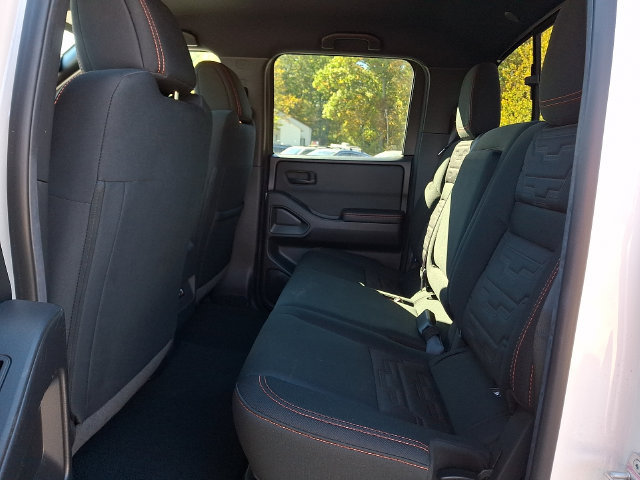 Used 2026 Nissan Frontier PRO-4X AWD/4WD image 11