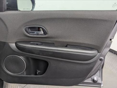 Used 2022 Honda HR-V EX image 19