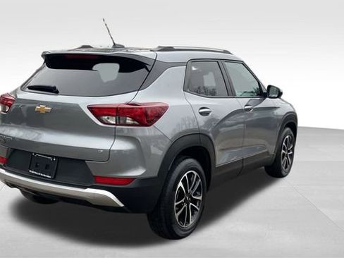 Used 2025 Chevrolet TrailBlazer LT image 10