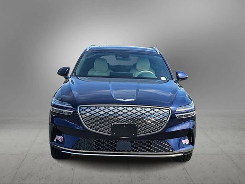Used 2025 Genesis Electrified GV70 Advanced image 3