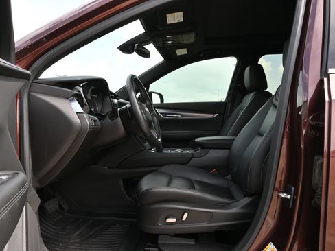 Certified 2023 Cadillac XT6 Luxury FWD image 17