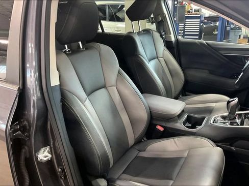 Used 2022 Subaru Outback Onyx Edition XT AWD/4WD image 7