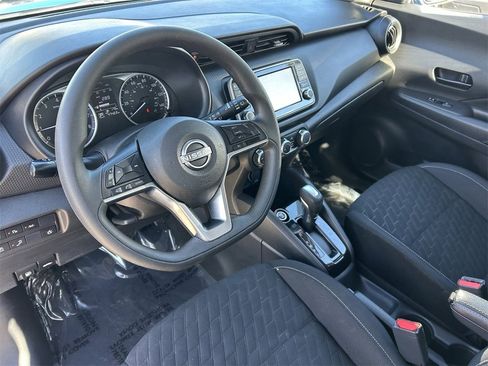 Certified 2022 Nissan Kicks S image 29
