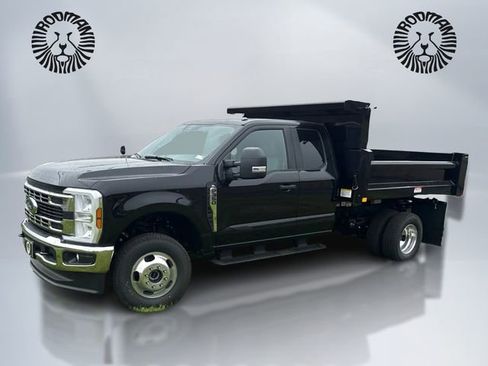 New 2026 Ford F350 XL w/ XL Chrome Package AWD/4WD image 1