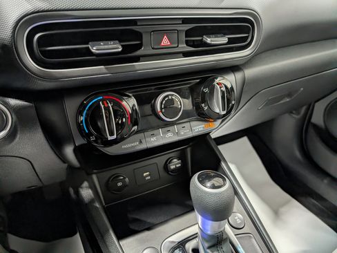 Used 2023 Hyundai Kona SEL image 27