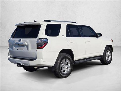 Used 2022 Toyota 4Runner SR5 image 5