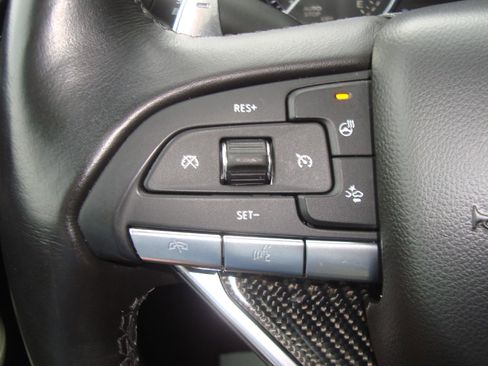 Used 2023 Cadillac XT6 Sport image 13