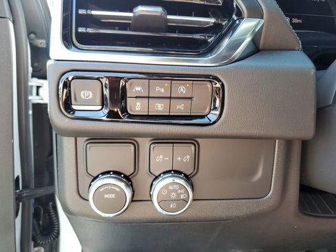 New 2026 GMC Yukon Denali image 29