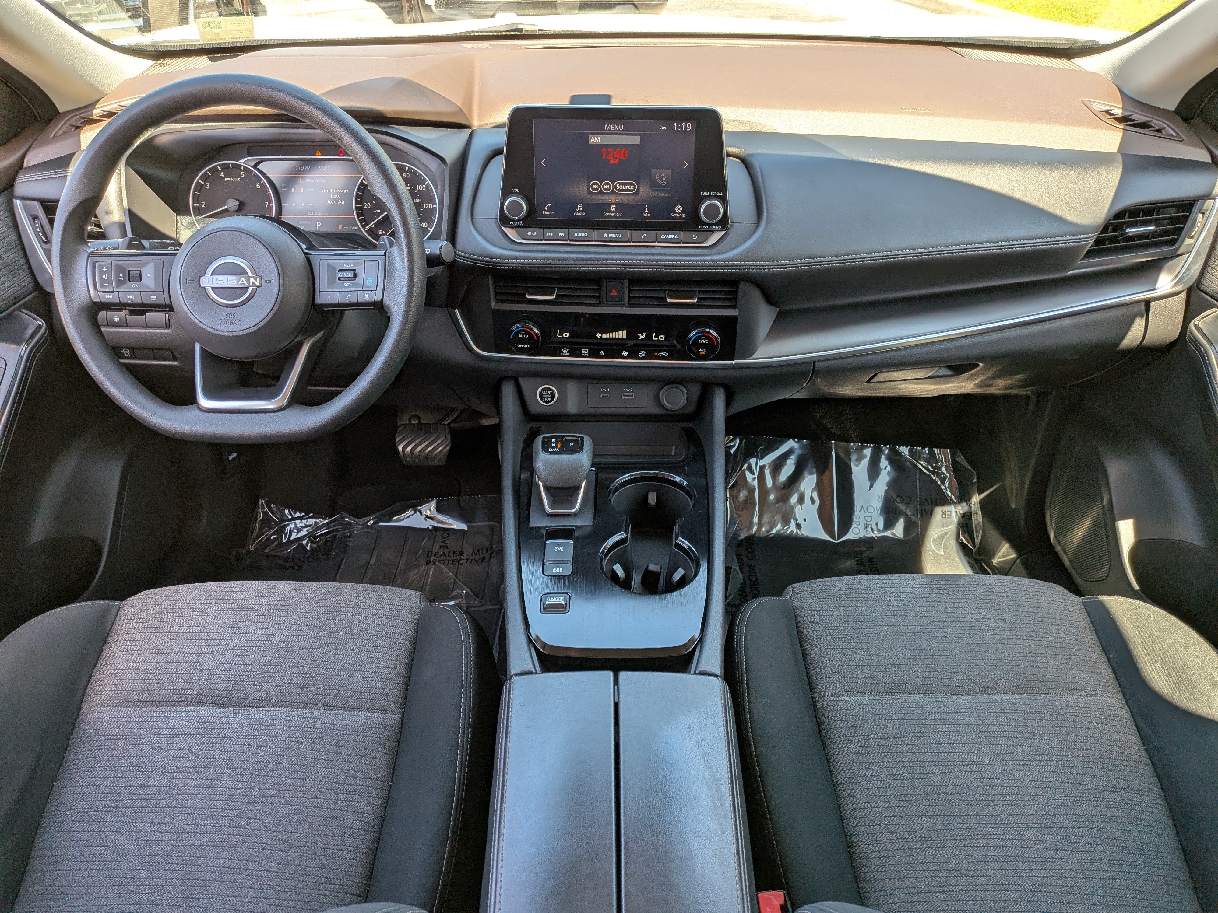 Used 2023 Nissan Rogue SV FWD image 15