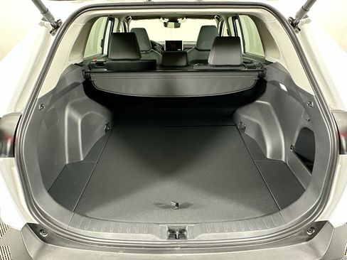 Used 2025 Toyota RAV4 XLE w/ Convenience Package FWD image 28