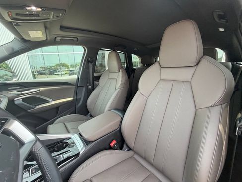 Used 2025 Audi Q5 Premium Plus w/ Premium Plus AWD/4WD image 11