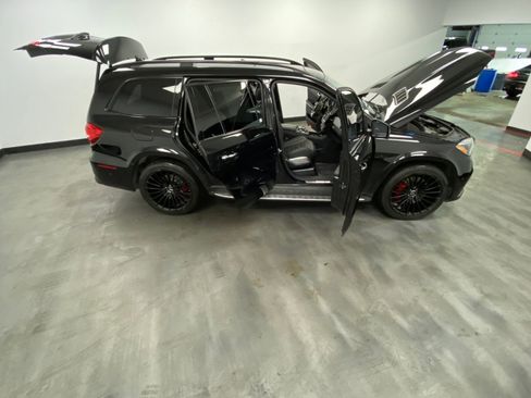 Used 2019 Mercedes-Benz GLS 63 AMG 4MATIC w/ AMG Night Styling Package image 57