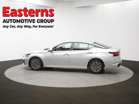 Used 2023 Nissan Altima 2.5 SV image 59