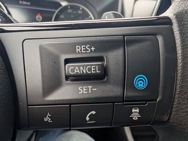 Used 2021 Nissan Rogue SV AWD/4WD image 13