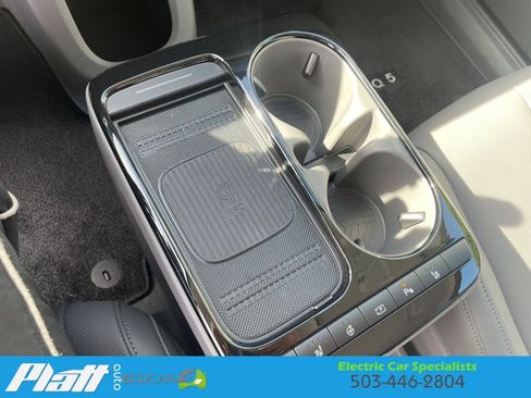Used 2025 Hyundai Ioniq 5 SEL AWD/4WD image 30