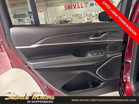 Certified 2022 Jeep Grand Cherokee L Limited image 26