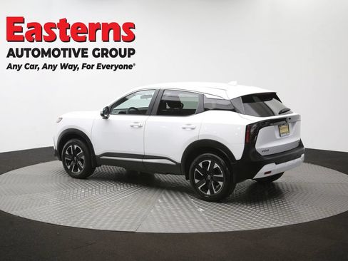 Used 2025 Nissan Kicks SV AWD/4WD image 63