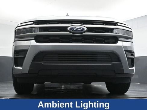 Used 2024 Ford Expedition XLT image 31