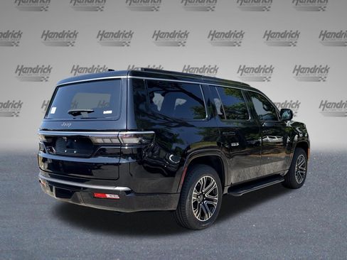 Used 2026 Jeep Grand Wagoneer 2WD image 8