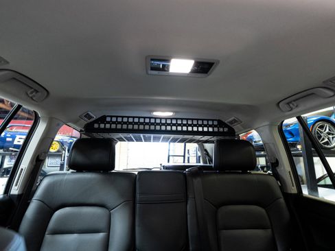 Used 2019 Toyota Land Cruiser image 89