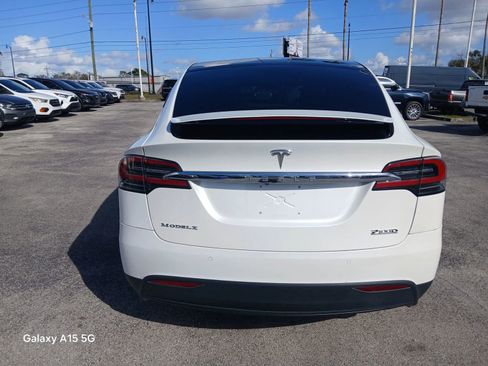 Used 2017 Tesla Model X 100D image 4