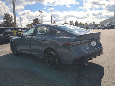 New 2026 Nissan Sentra SR w/ SR All Weather Package image 6