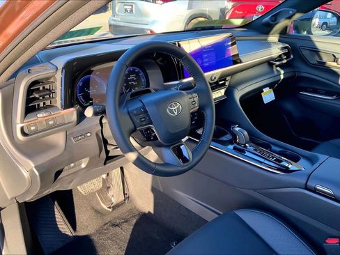 New 2026 Toyota Crown Limited AWD/4WD image 8