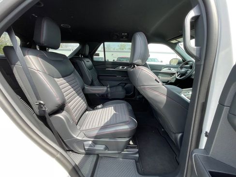 New 2026 Ford Explorer ST-Line w/ ST-Line Street Pack RWD image 27