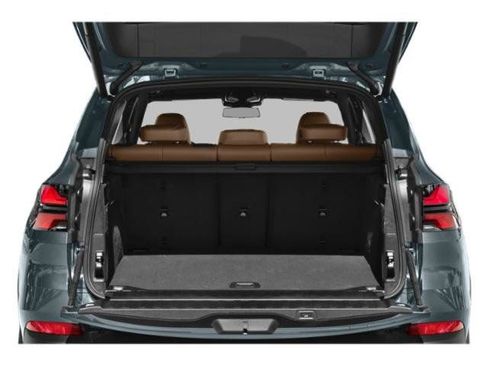 Used 2024 BMW X5 sDrive40i w/ Premium Package image 11