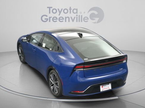 Used 2025 Toyota Prius Limited w/ Limited Premium Package FWD image 8