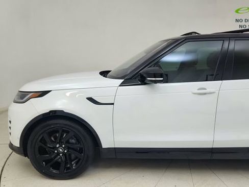 Used 2023 Land Rover Discovery HSE R-Dynamic AWD/4WD image 4