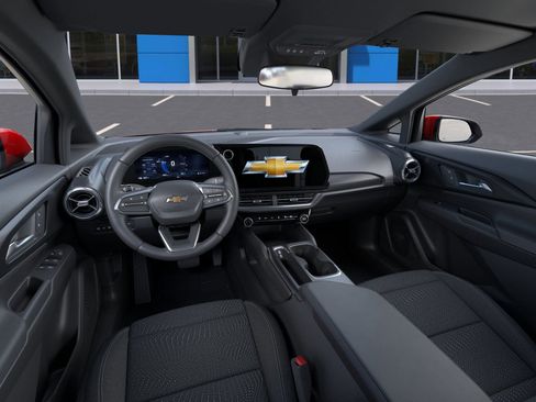 New 2026 Chevrolet Equinox EV LT image 15