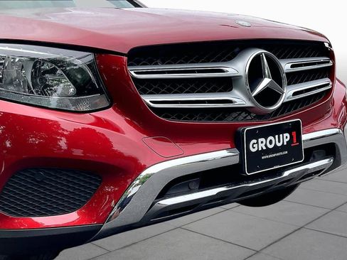 Used 2017 Mercedes-Benz GLC 300 4MATIC image 31