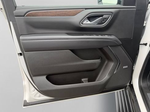 Used 2022 Chevrolet Tahoe High Country AWD/4WD image 13
