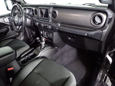 Used 2021 Jeep Wrangler Unlimited Sport image 42