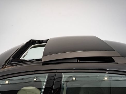 Certified 2025 Audi A8 L 3.0T w/ Executive Package AWD/4WD image 14