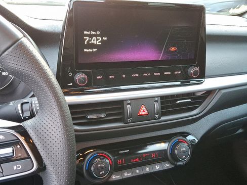 Used 2023 Kia Forte GT-Line image 23