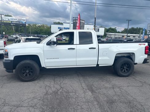 Used 2019 Chevrolet Silverado 1500 W/T w/ WT Convenience Package AWD/4WD image 5