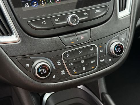 Used 2024 Chevrolet Malibu LT w/ Midnight Edition image 23