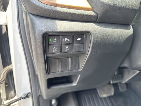 Used 2022 Honda CR-V Touring image 14