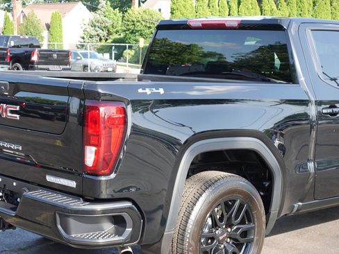 Used 2024 GMC Sierra 1500 Elevation AWD/4WD image 12