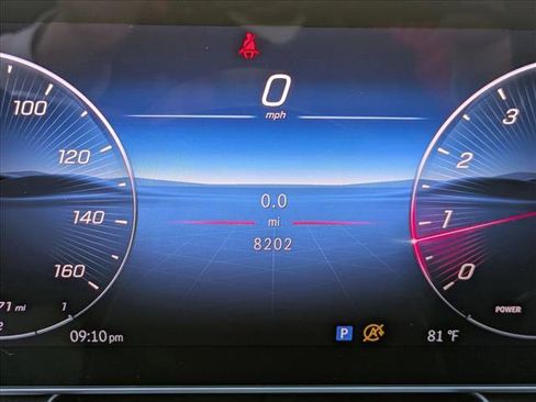 Certified 2025 Mercedes-Benz GLC 300 image 14