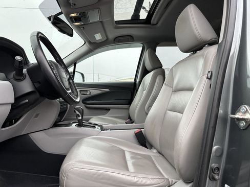 Used 2019 Honda Ridgeline RTL-T image 11