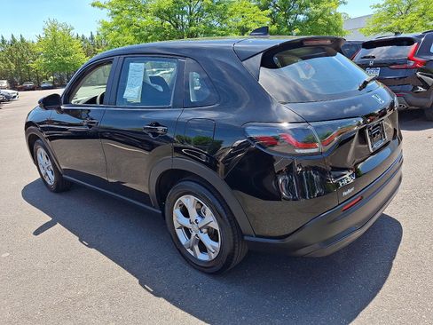Used 2025 Honda HR-V LX image 4
