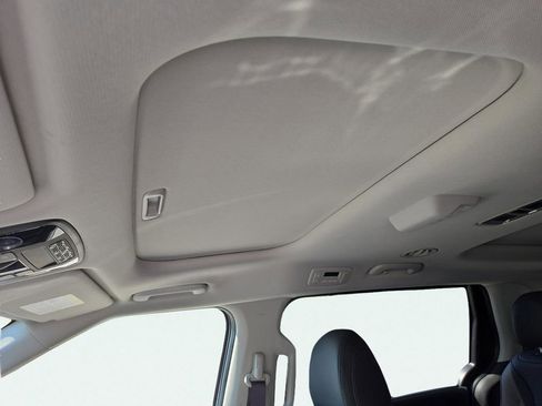 New 2026 Kia Carnival SX Prestige image 19