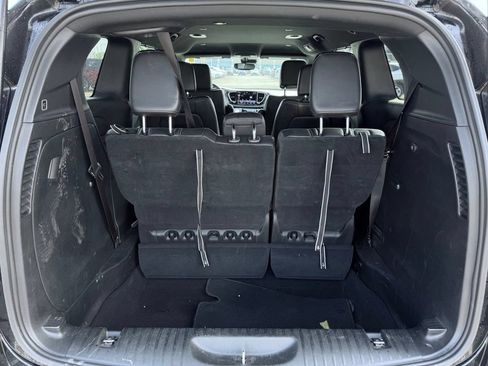 Certified 2025 Chrysler Pacifica Select FWD image 10