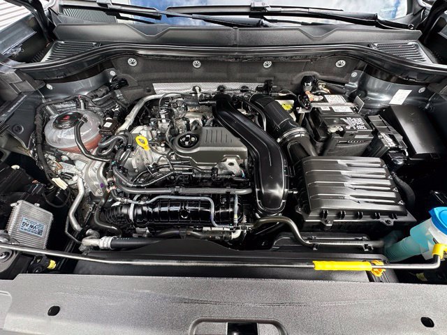 Certified 2023 Volkswagen Taos SEL AWD/4WD image 8